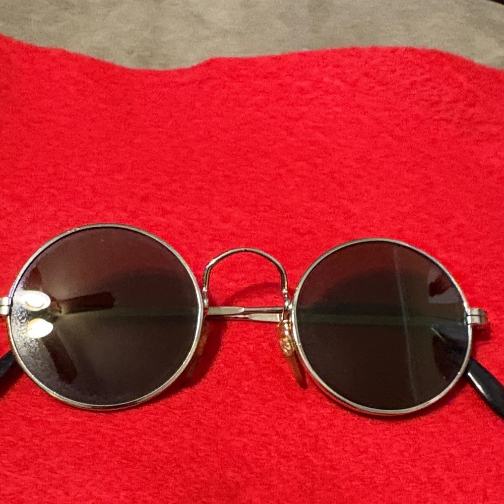 Round Metal Frame Sunglasses - Gold with Black Lenses